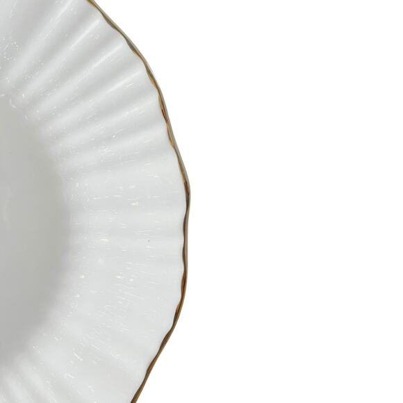 Eaton Fine Porcelain Aubrey Dinner Plates 10.5" Fluted Gold Accent Edge Set of 4 - Picture 6 of 13